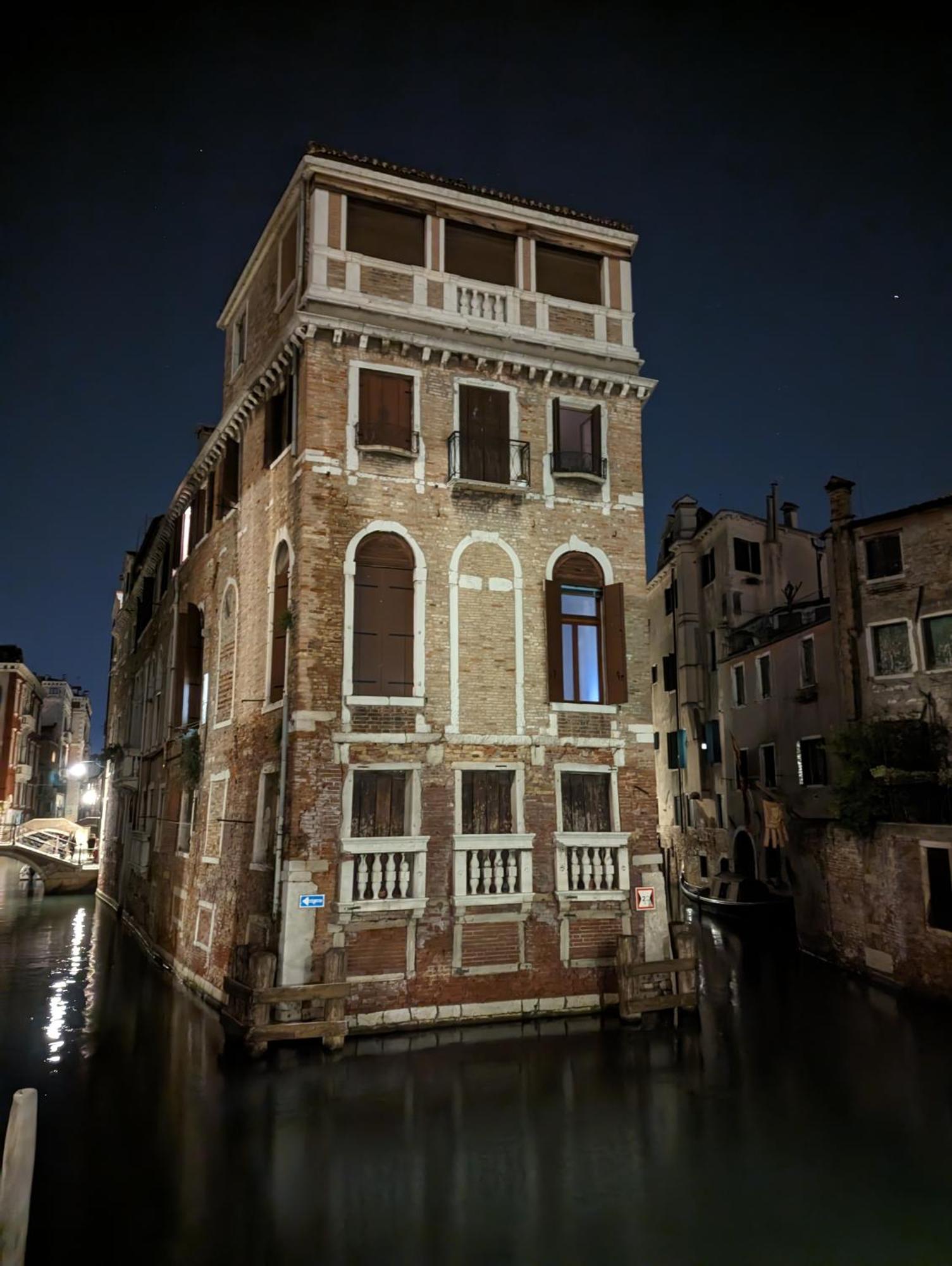 Апартаменты A Casa Di Peplis Венеция Экстерьер фото